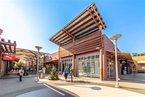 premium outlets tulalip wa.